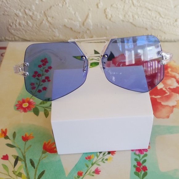 2019 OVERSIZED CLEAR  UNISEX DESIGN SUNGLASSES - Picture 2 of 4